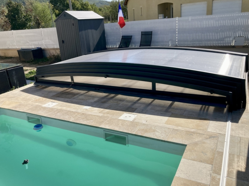 Superbe abri de piscine à Gap